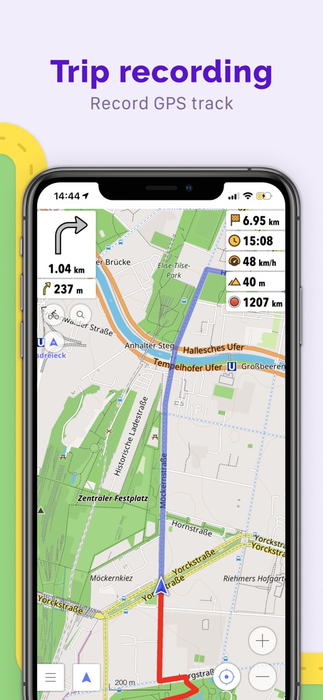 OsmAnd Maps Travel & Navigate - L'application permet d'enregistrer des trajets via des pistes GPX, affichant clairement la distance parcourue et le dénivelé total pour une analyse post-activité.