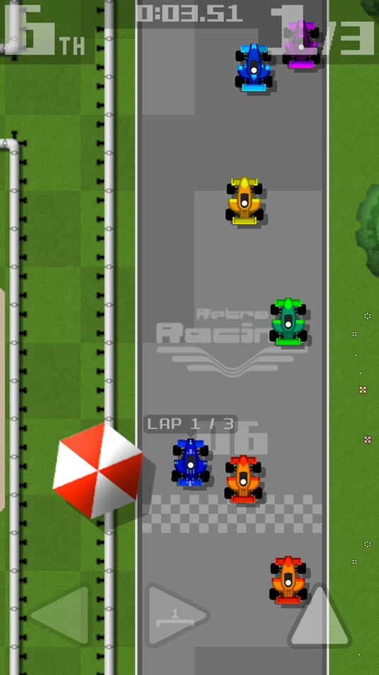 #1. Retro Racing (iOS) От: Mr Qwak Limited