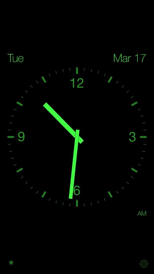 #1. Disappearing Bedside Clock (iOS) Podle: Midnight Oil Enterprises LLC