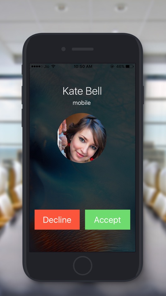 #3. Fake Call - prank calling app (iOS) 由: Aditya Neelkanth