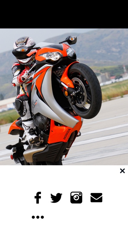 Bike Wallpapers - 2017 Sports Bikes Backgrounds HD screenshot-4