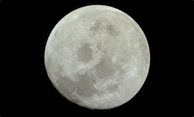 Lunar - photos from the Apollo missions 應用圖示，Apple TV App Store 免费榜 第 11 名