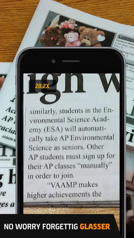 Magnifying Glass Pro- Magnifier with Flashlight screenshot 3 of 5