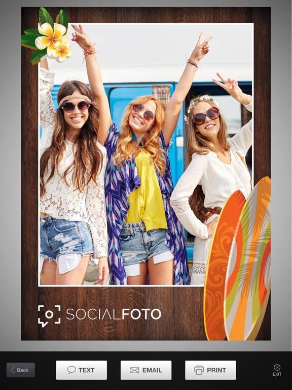 SocialFoto iPad screenshot 4 - Photo & Video app