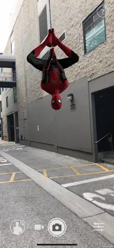 Screenshot 3 Spider-Man: Far From Home iphone