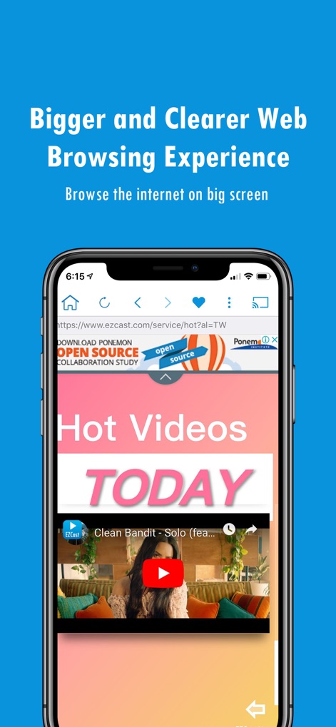 EZCast - Esta función transforma la navegación web, permitiendo a los usuarios explorar contenido de internet en una pantalla grande, como se evidencia por la visualización de un sitio web con videos incrustados y elementos de interfaz de navegador.
