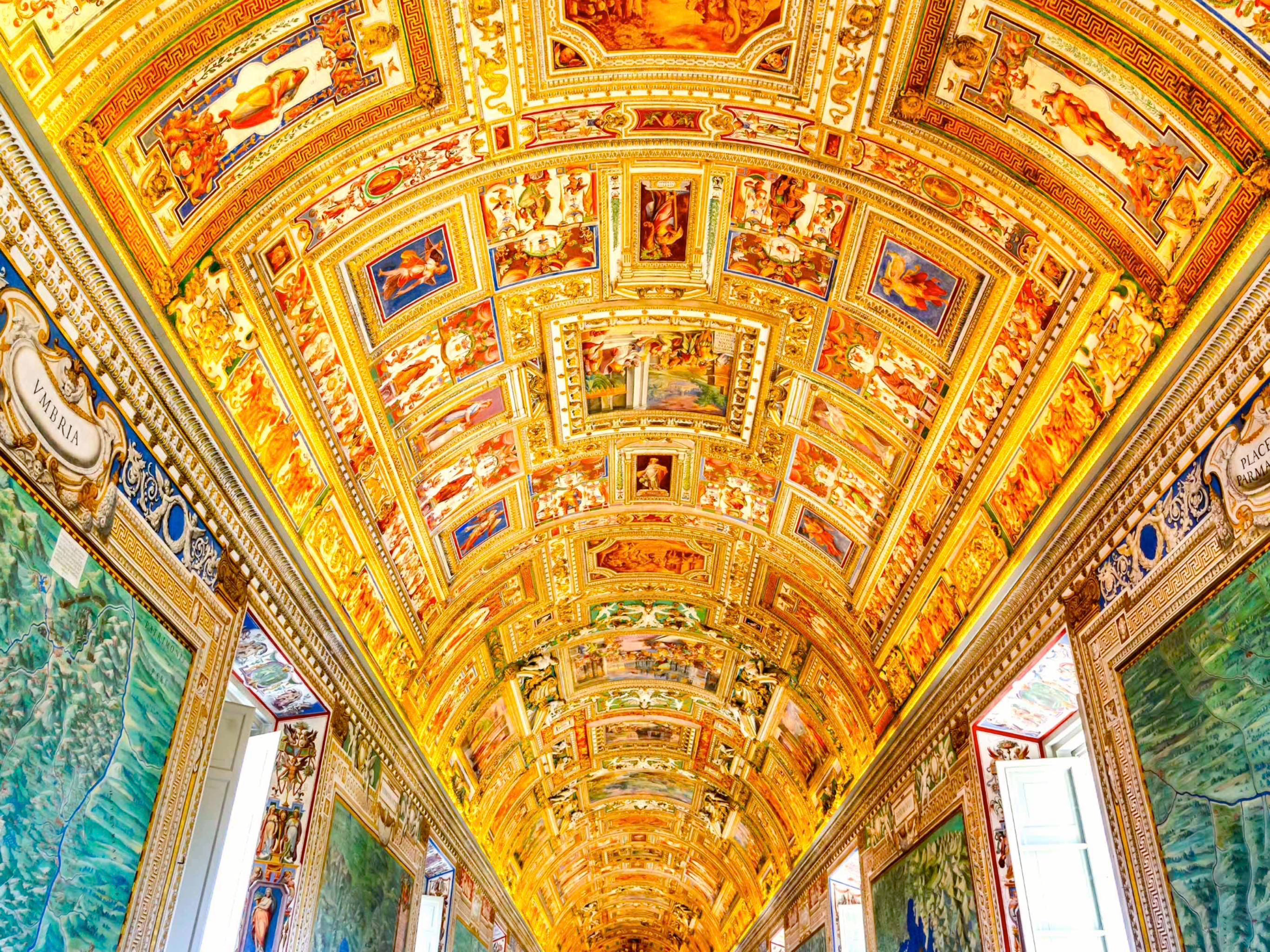 Vatican Museums .