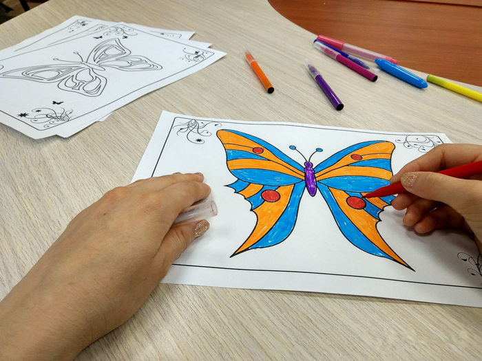 AR Butterflies and Flower Lite