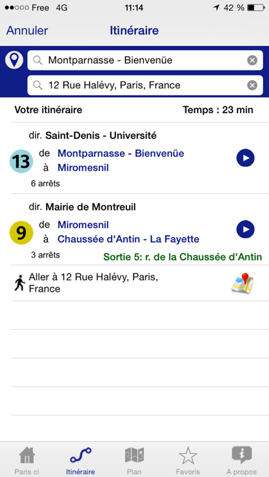 Paris ci la sortie du Métro Paris ci la sortie du Métro