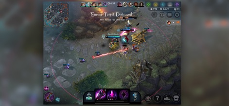 Vainglory - 이 장면은 적 포탑이 파괴되는 역동적인 순간을 포착하며, 화면 상단에 "적 포탑 파괴" 메시지와 아군에게 지급된 "+50 골드" 보상 알림이 표시됩니다.