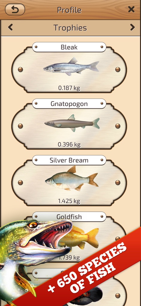 Let's Fish:Sport Fishing Games - L'application met en avant une vaste collection de plus de 650 espèces de poissons, illustrée par des fiches de trophées détaillées qui affichent le nom et le poids de chaque prise.