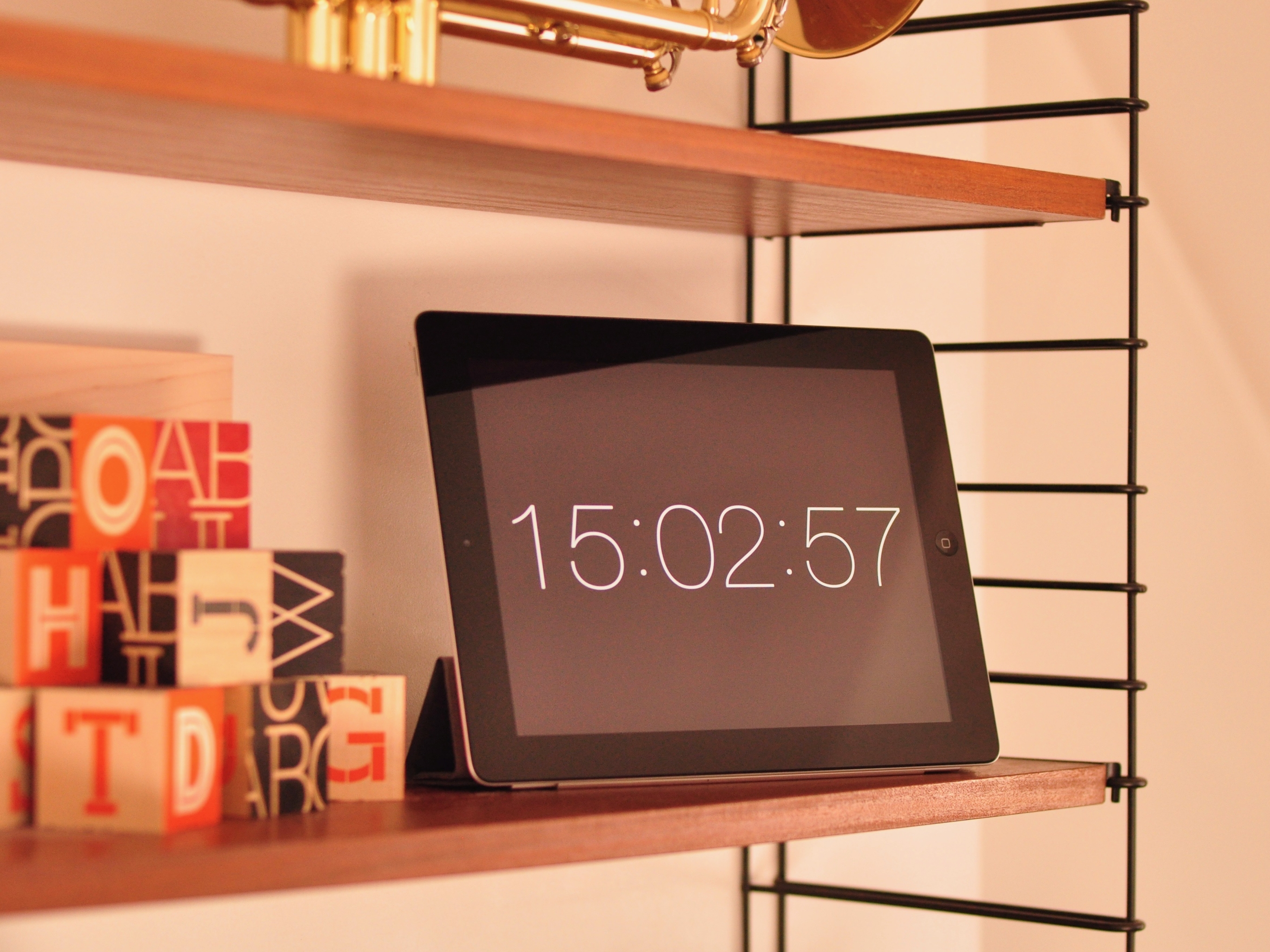 Clocky – Bedside Clock