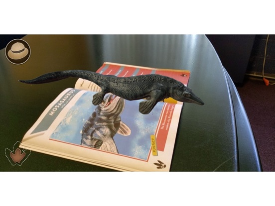 AR Living World of Dinosaurs iPad screenshot 5 - Education app