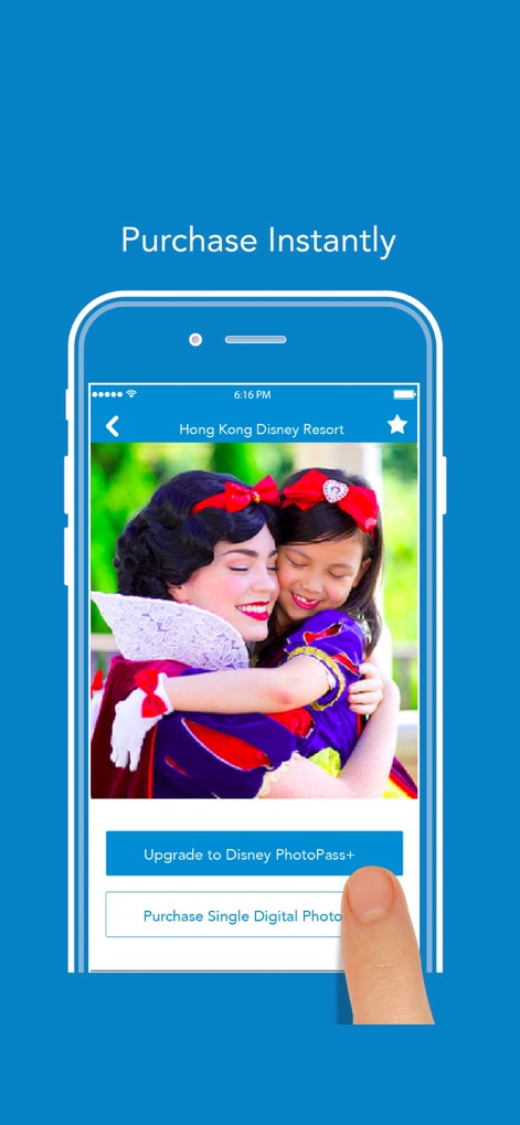 Hong Kong Disney PhotoPass - Nach der Vorschau können Nutzer ein klares, hochwertiges Foto direkt in der App betrachten und haben sofortige Kaufoptionen wie den 'Upgrade to Disney PhotoPass+' oder den 'Purchase Single Digital Photo' Button zur Auswahl.