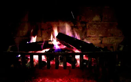 Fireplace Live HD+ Screensaver