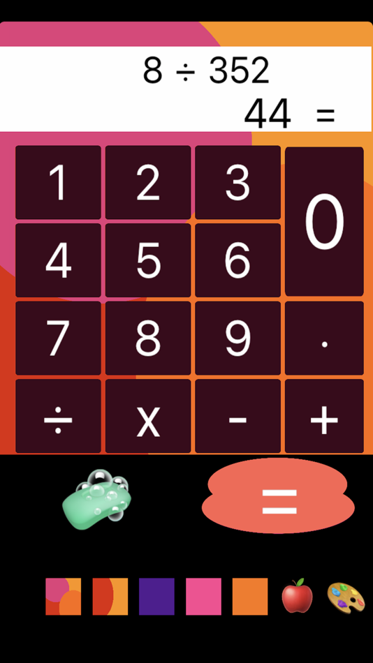 #1. Calculator.... (iOS) Podle: Tamer Elsharqawy