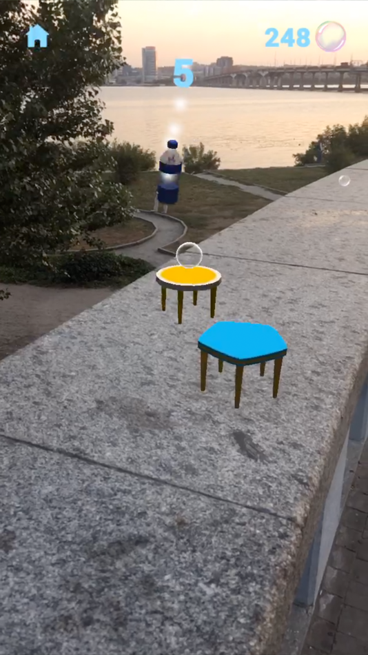 #2. AR Bottle Flip! (iOS) 由: Maxim Zakutko