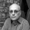 This app is an unique multimedia collection of works by famous American poet Charles Bernstein ( Чарльз Бернстин) along with their translations into Russian by prominent poet and translator Ian Probstein ( Ян Пробштейн)