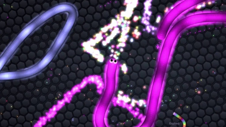 Glowing Snake: Slither Skins and Mods