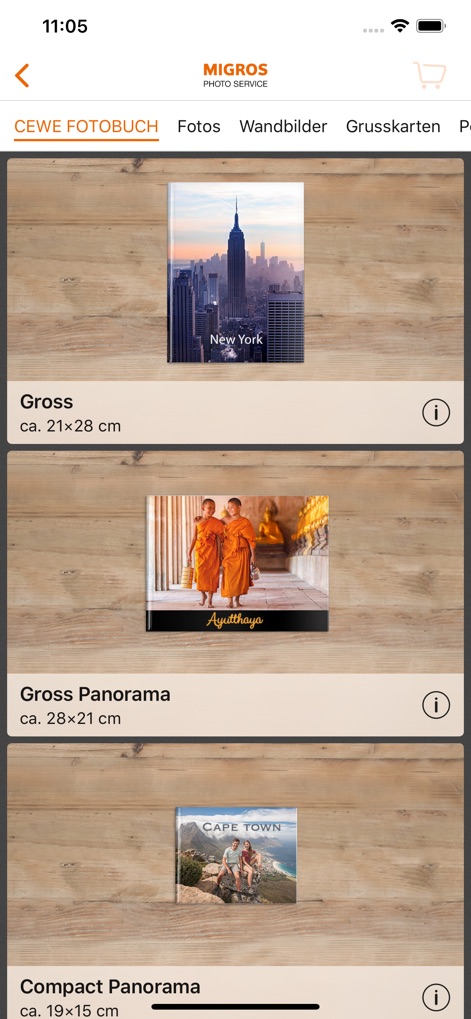 Migros Photo Service - This tool presents an array of CEWE Fotobuch options, detailing various sizes like 'Gross Panorama' and distinct customizable covers.