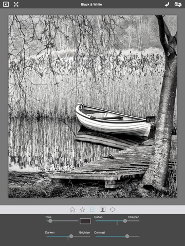 Dramatic Black & White iPad screenshot