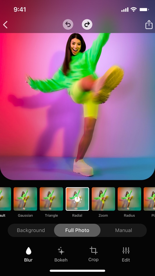 #4. Blur Photo - Effect Editor (iOS) Podle: Appenvision Ltd