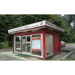 Autolavaggio a mano da Sam