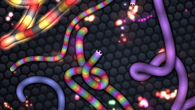 Cobra.io: Endless Hungry Color Worm Battle(圖1)-速報App