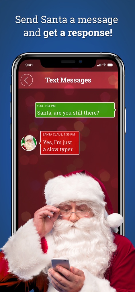 Call Santa Claus! create video - L'interfaccia di messaggistica mostra uno scambio di SMS e Babbo Natale stesso, in occhiali, intento a digitare una risposta.
