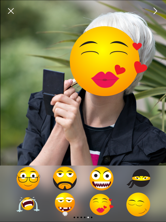 Screenshot #6 pour Emoji Me - FREE Funny Smiley Emoticon Stickers Photo Editor