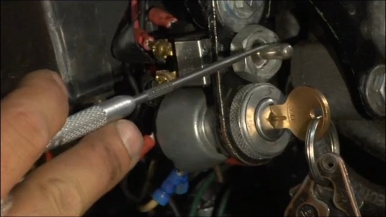 English 102 - For Unit and Pre-Unit Triumph Mot... screenshot-4