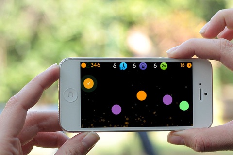 nukte - addictive puzzle game - connect more than two dots screenshot 2