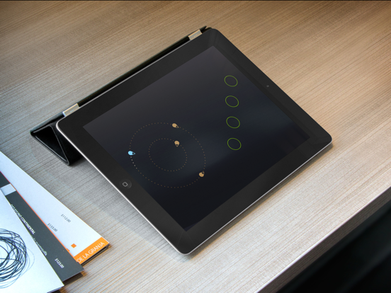 Symmetrica: Minimalistic arcade game iPad screenshot 4 - Games app