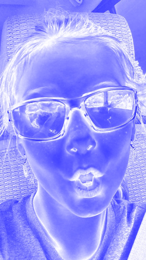 Blue and White Selfie Fan Cam(圖4)-速報App