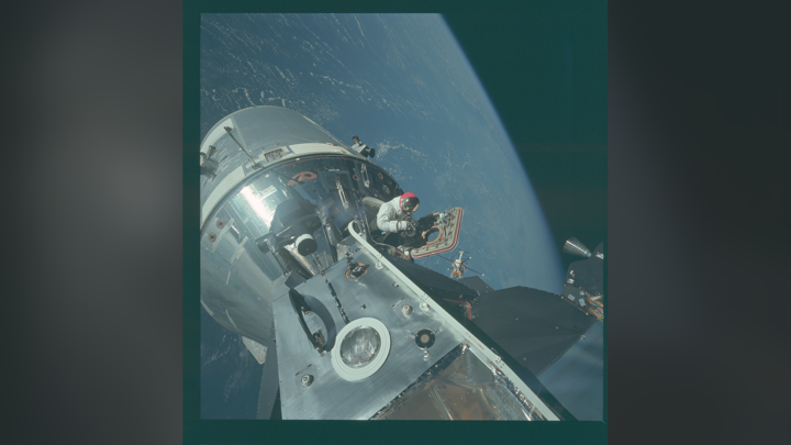 Screenshot #3 pour Lunar - photos from the Apollo missions