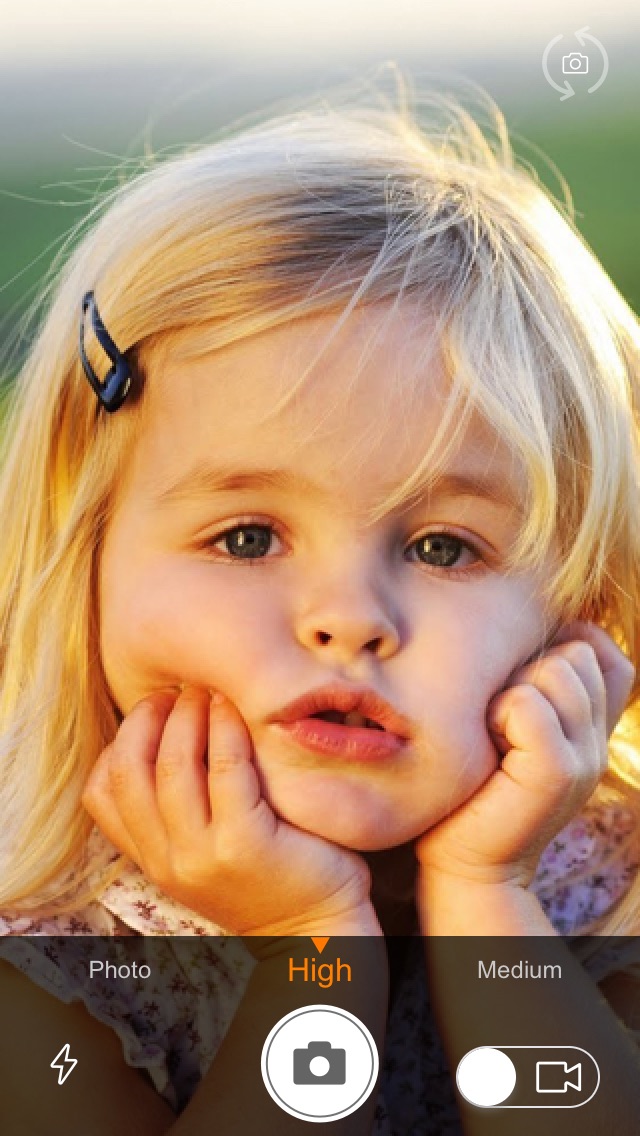 Cameraa - Click Photos & Videos in custom resolution and sizes. Screenshot