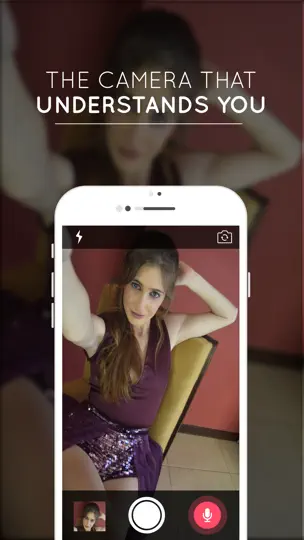 Captura de pantalla de Voice Enabled Camera - Take Selfies By Voice Command en iPhone 3