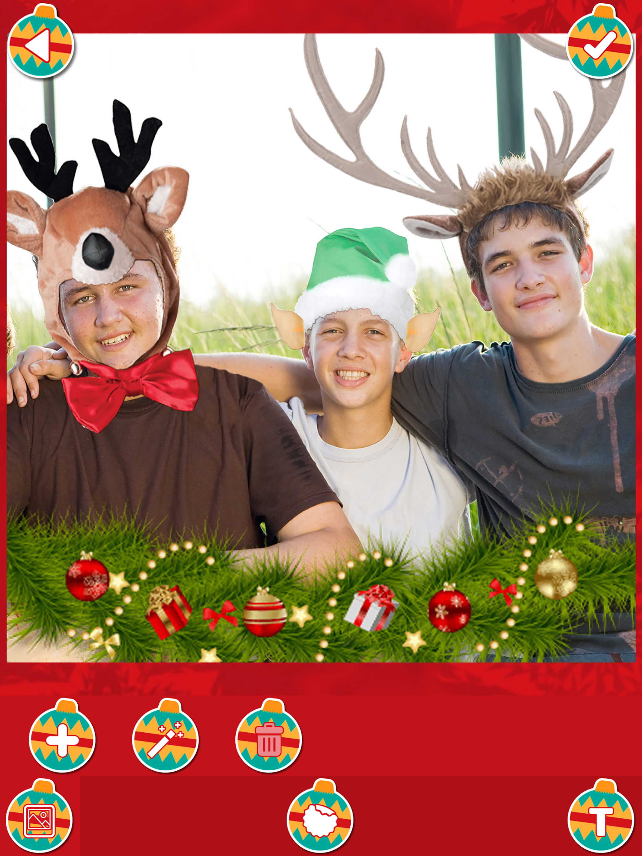 Christmas Photo Booth 2016 - Santa Camera Stickers screenshot 8