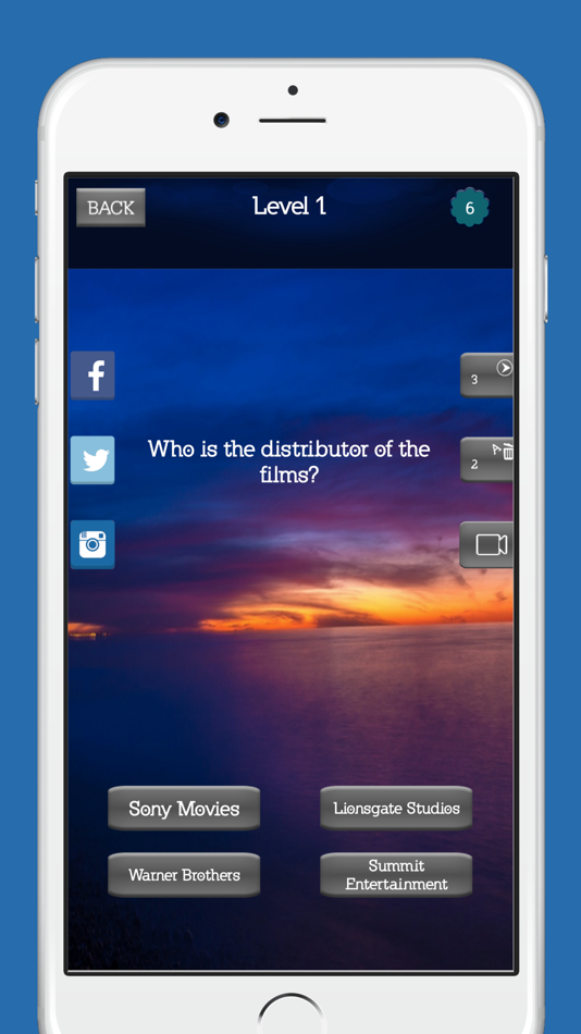 #4. Faction Quiz - The quiz game for the ultimate Divergent fan (iOS) 由: Page Zero Software