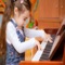How To Play Piano is the complete video guide for you to learn Piano