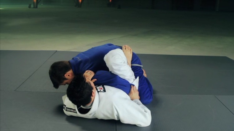 Brazilian Jiu-Jitsu: Closed Guard Attacks