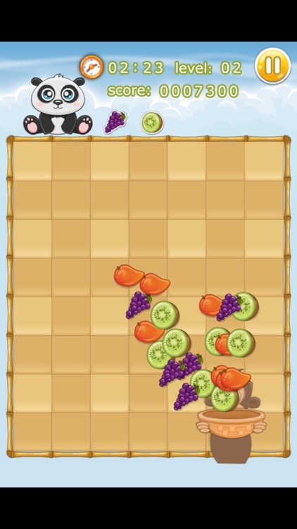 Panda want to eat fruit