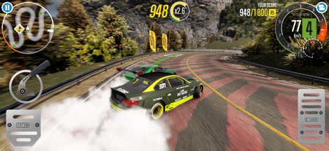CarX Drift Racing 2 - Los usuarios disfrutan de una carrera vibrante en un circuito montañoso con follaje frondoso y coches detallados que emiten humo realista al derrapar.