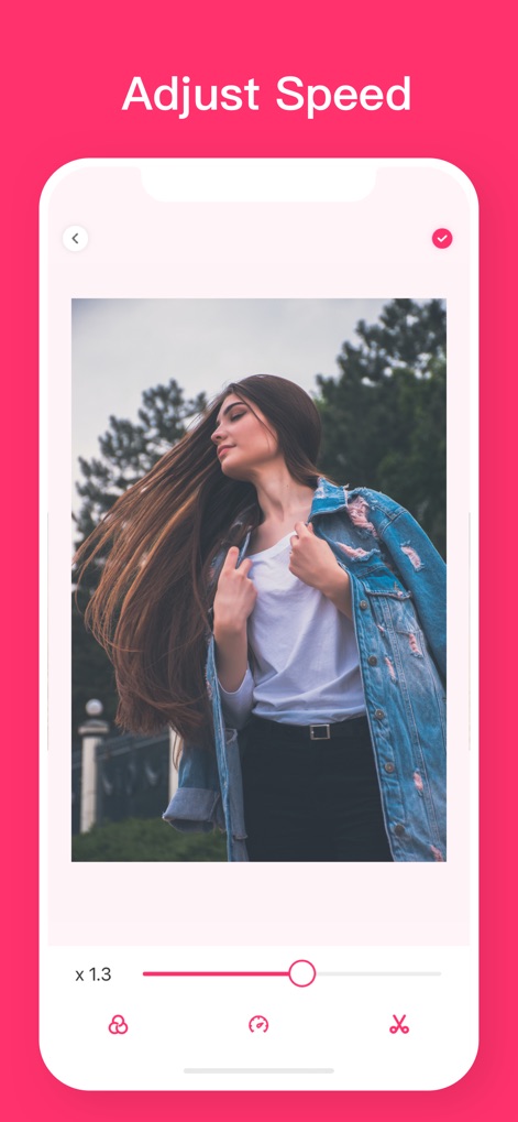 Video Collage App - Die Geschwindigkeitsregler ermöglichen eine feine Abstimmung der Videowiedergabe, sichtbar durch den Indikator "x 1.3", um den gewünschten Effekt zu erzielen.