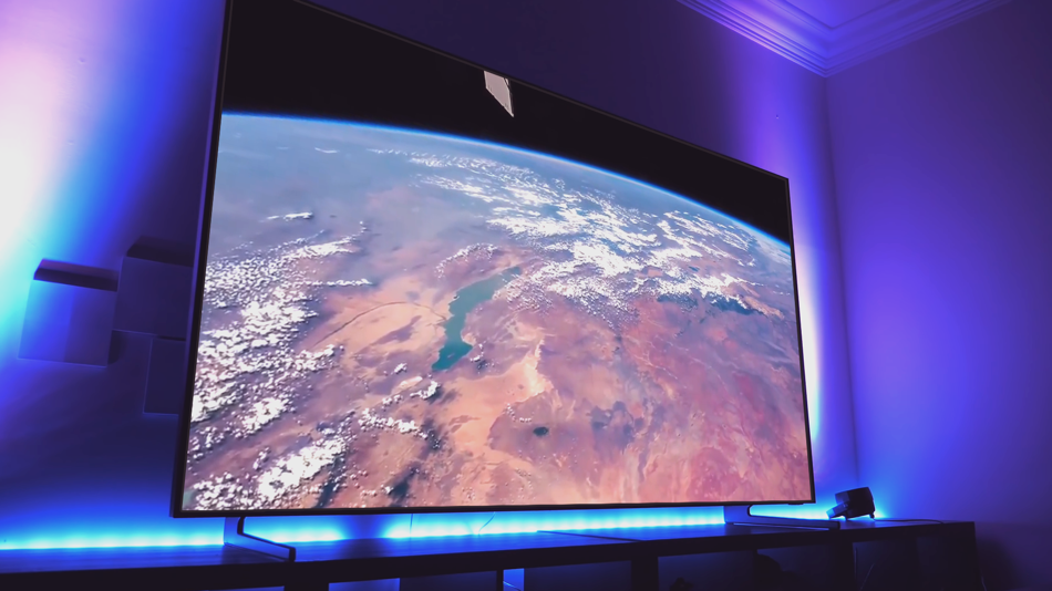 #4. Live Feed ISS (iOS) Podle: Jamil Ahmad Sajjad