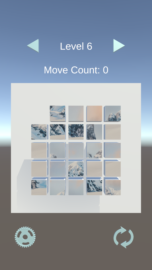 #3. Scrambled Image (iOS) Podle: Yolleg Ltd