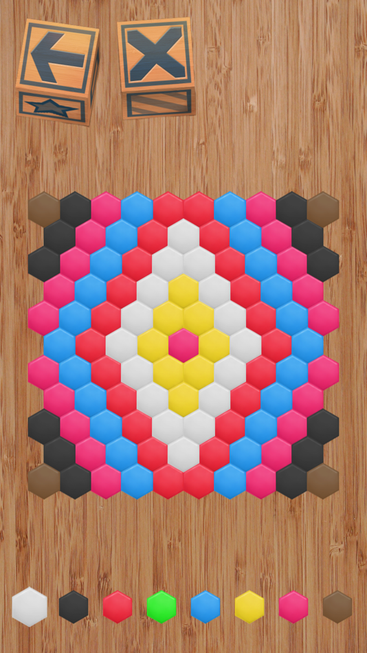 #4. Hexagonal Mosaic (iOS) 由: Dmytro Denys