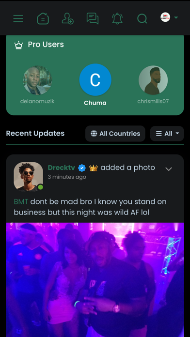 Passport Bros Screenshot