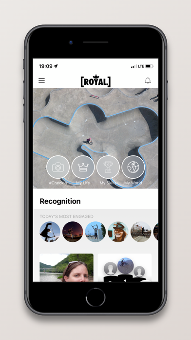 ROYAL PRO Screenshot