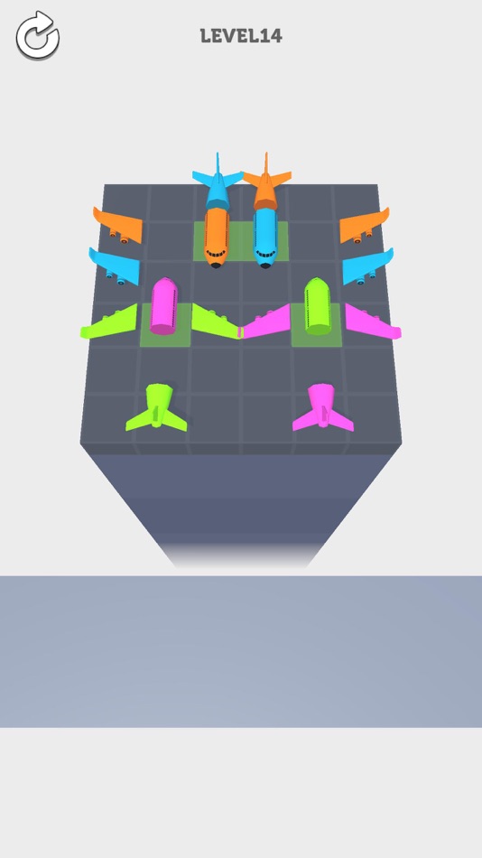 #4. Airplane Assembler (iOS) Podle: Hemz Studios LLC